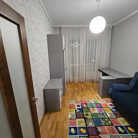 надзвичайно зручна простора *